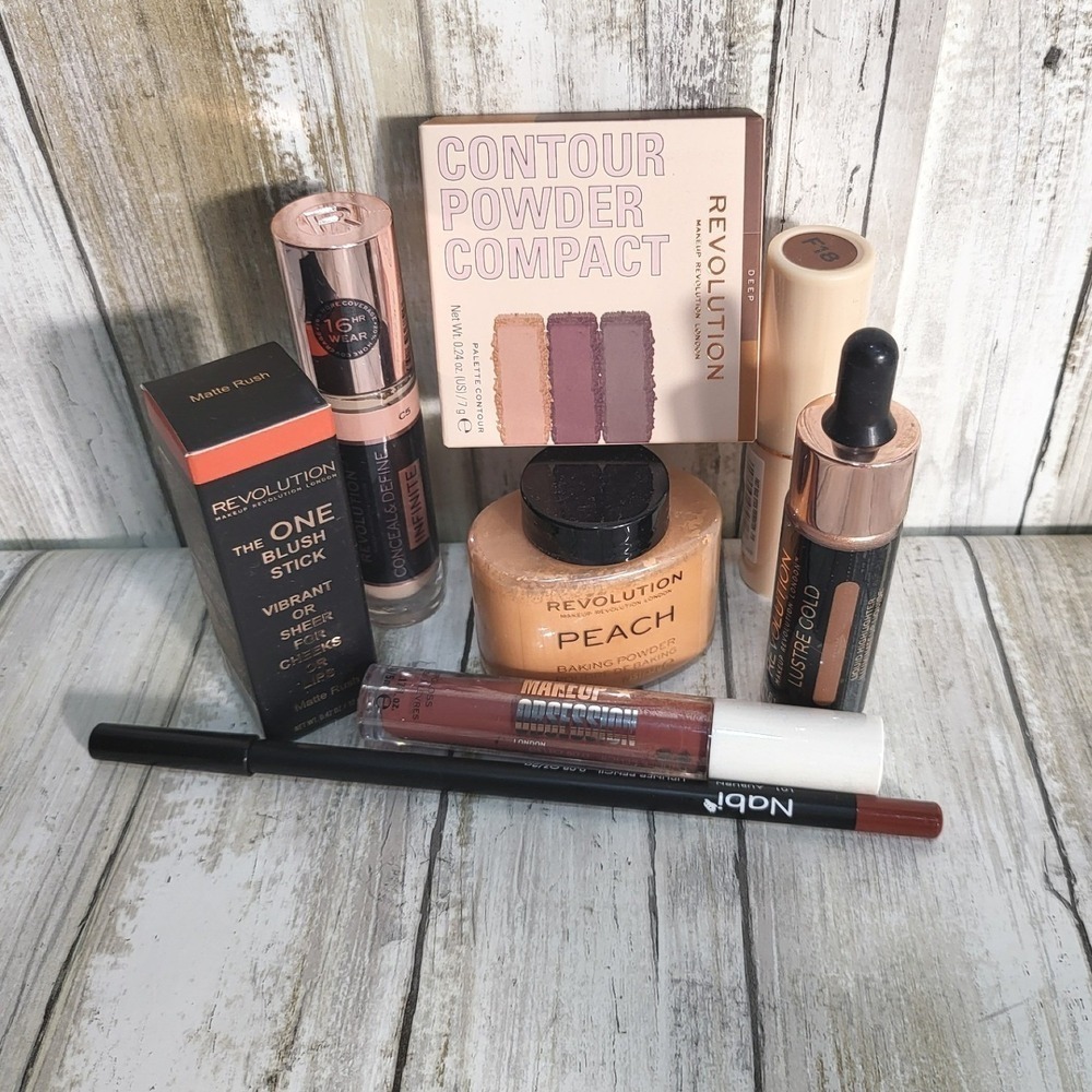 Makeup Revolution 8 Piece Bundle Eye Shadow Lip Liner & Lipstick Baking Powder - Picture 4 of 7